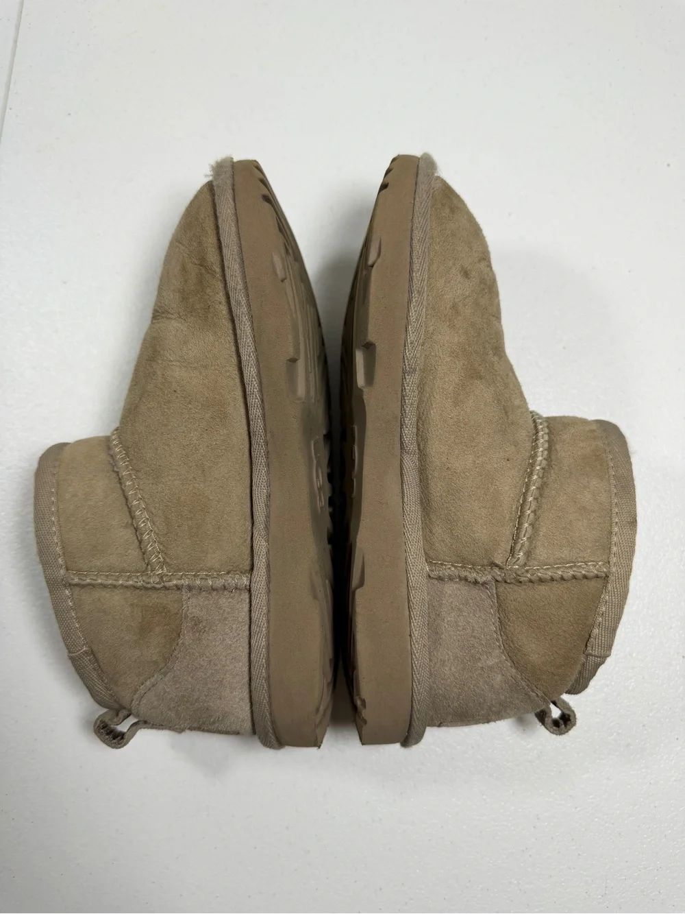 Ugg Classic Ultra Mini Round Toe Shearling Lined Boots size 13